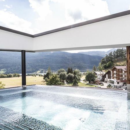 Aktiv- Und Wellnesshotel Traube- Post Curon Venosta Esterno foto