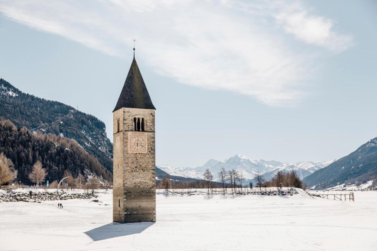 Aktiv- Und Wellnesshotel Traube- Post Curon Venosta Esterno foto