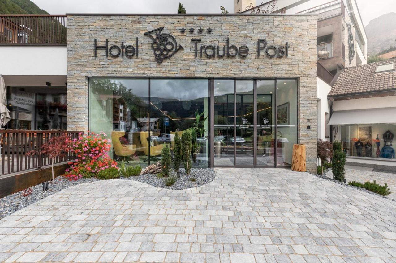 Aktiv- Und Wellnesshotel Traube- Post Curon Venosta Esterno foto