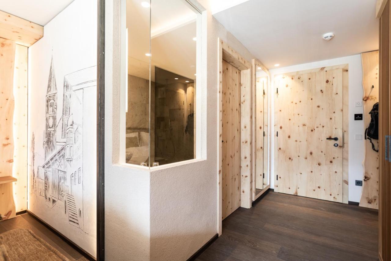 Aktiv- Und Wellnesshotel Traube- Post Curon Venosta Esterno foto