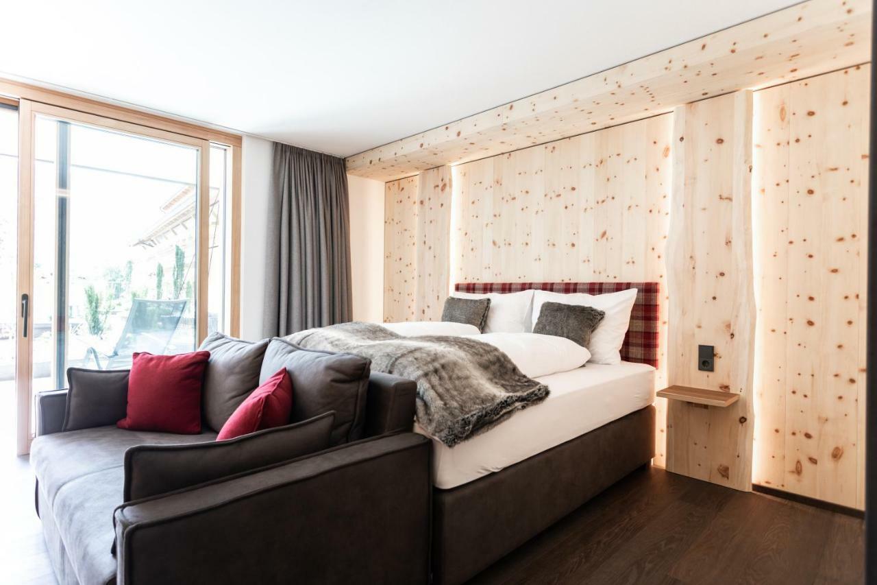 Aktiv- Und Wellnesshotel Traube- Post Curon Venosta Esterno foto