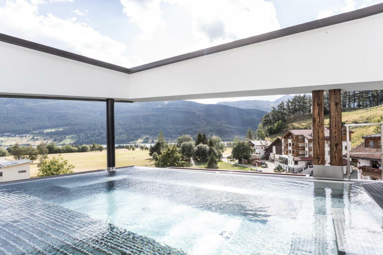 Aktiv- Und Wellnesshotel Traube- Post Curon Venosta Esterno foto