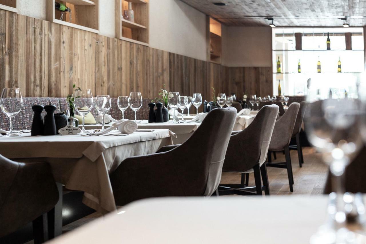 Aktiv- Und Wellnesshotel Traube- Post Curon Venosta Esterno foto